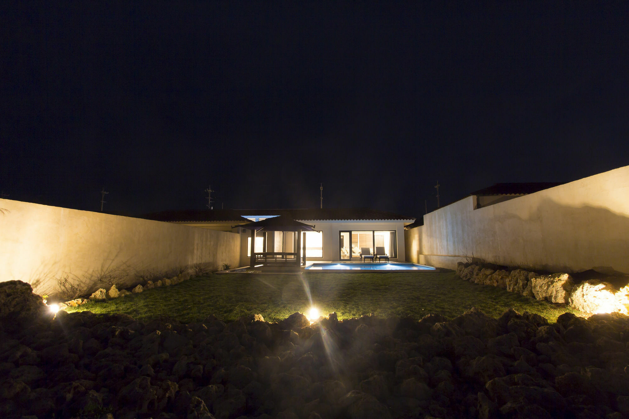 Konpeki The Villa All Suite Miyakojima  Ngoại thất bức ảnh